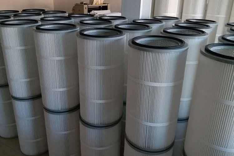 聚酯纤维除尘乐动在线(中国)唯一官方网站若排出口含尘浓度增大，表明已有滤芯破漏，应及时更换除尘滤芯